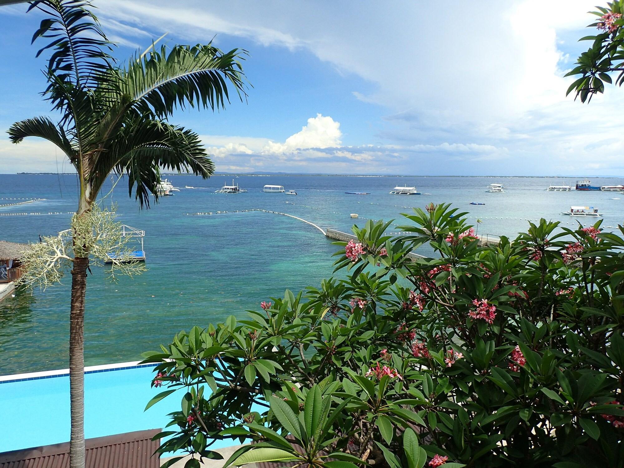 Aozora Seaside Mactan Hotel Мактан Екстериор снимка