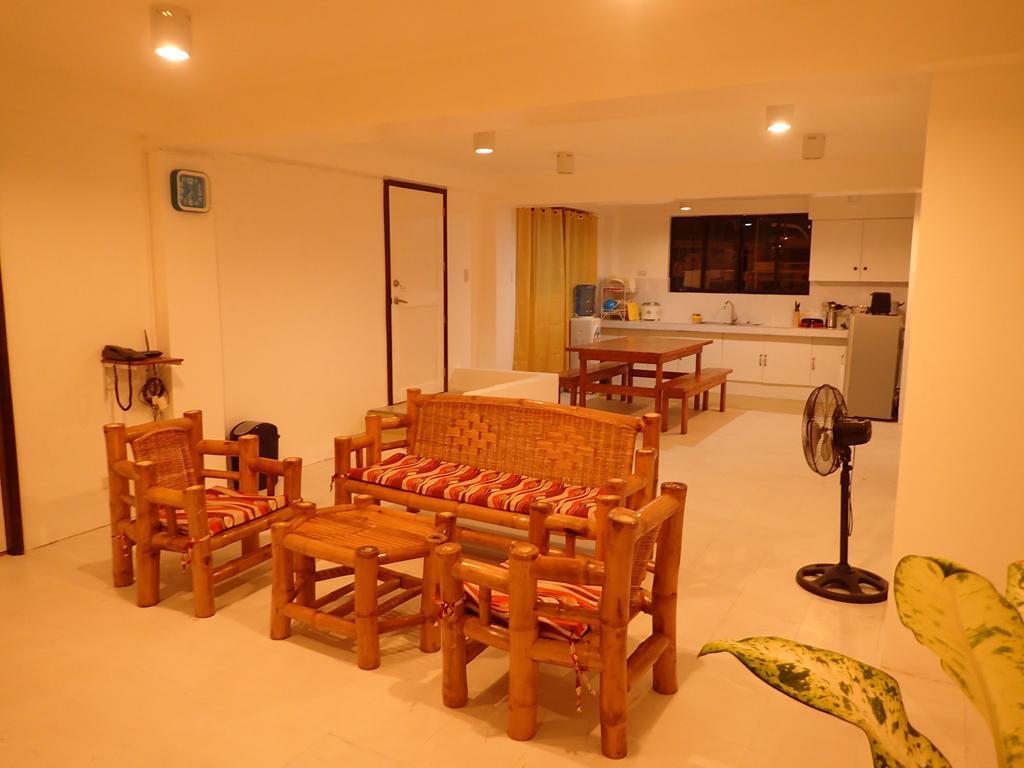 Aozora Seaside Mactan Hotel Мактан Екстериор снимка