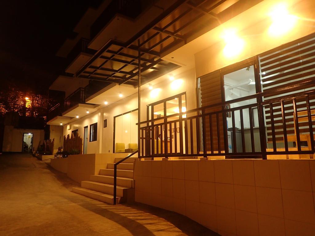 Aozora Seaside Mactan Hotel Мактан Екстериор снимка
