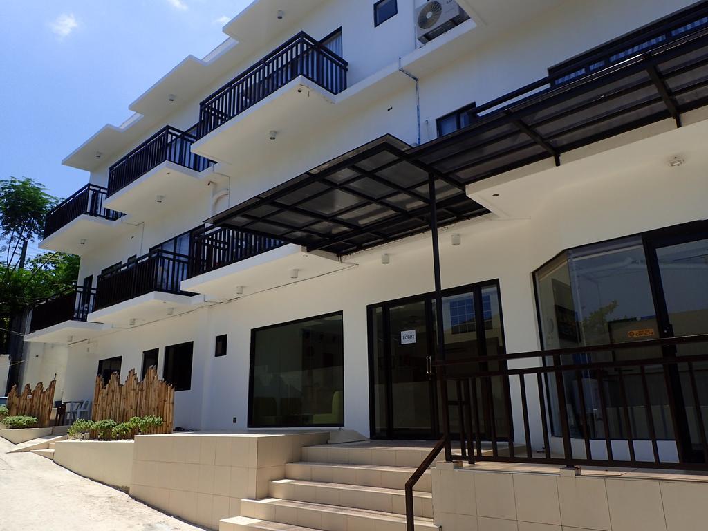 Aozora Seaside Mactan Hotel Мактан Екстериор снимка