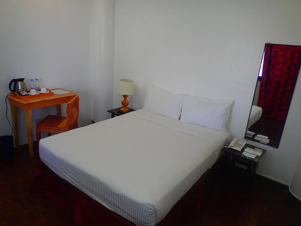 Aozora Seaside Mactan Hotel Мактан Екстериор снимка
