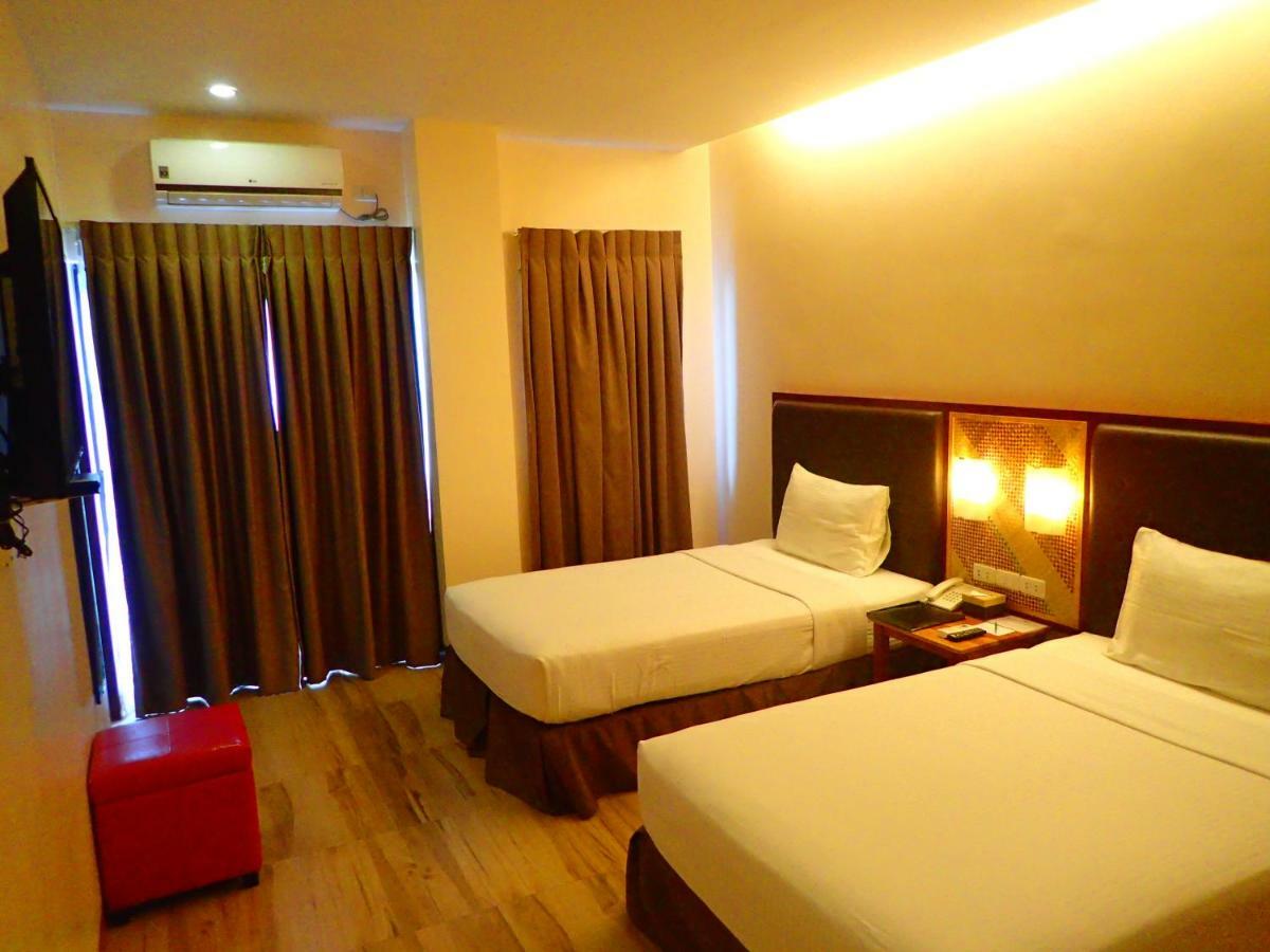 Aozora Seaside Mactan Hotel Мактан Екстериор снимка