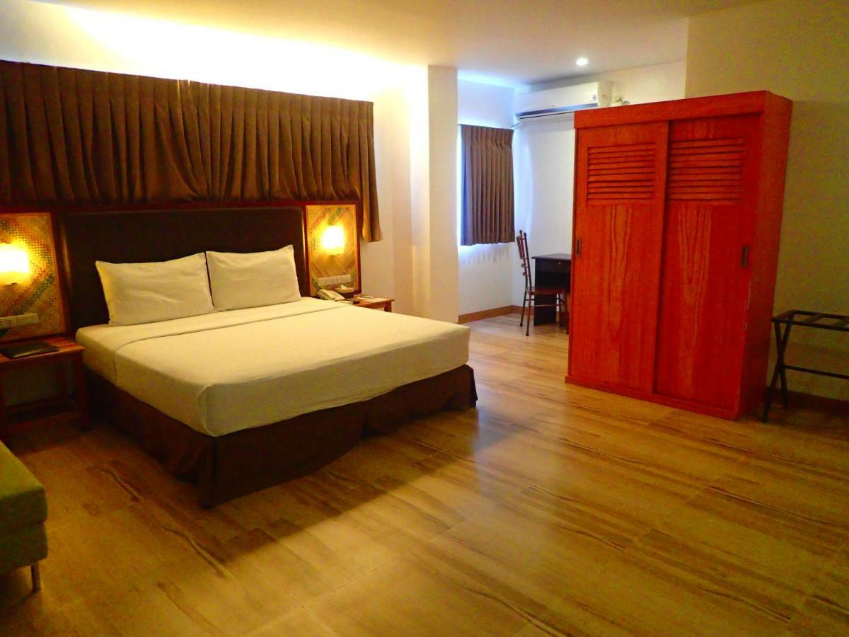 Aozora Seaside Mactan Hotel Мактан Екстериор снимка