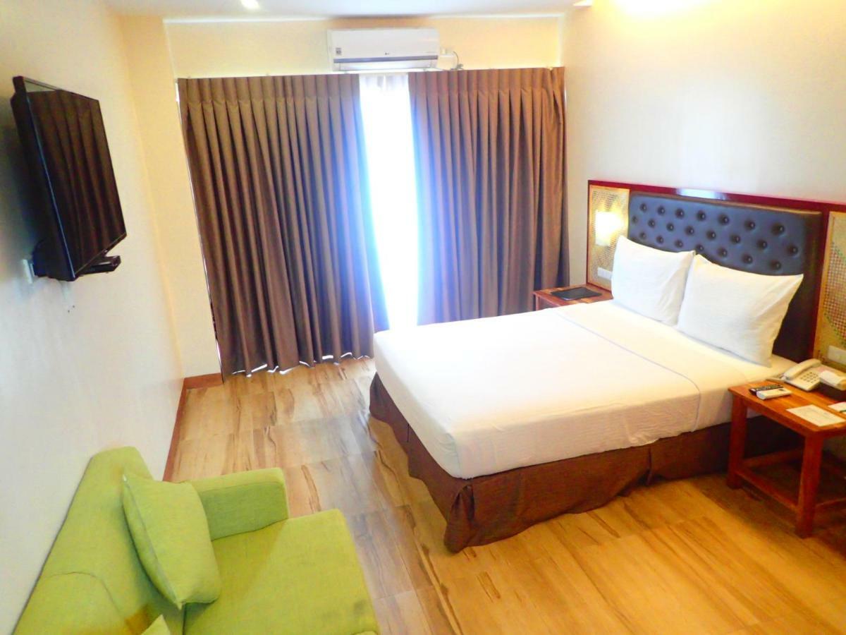Aozora Seaside Mactan Hotel Мактан Екстериор снимка