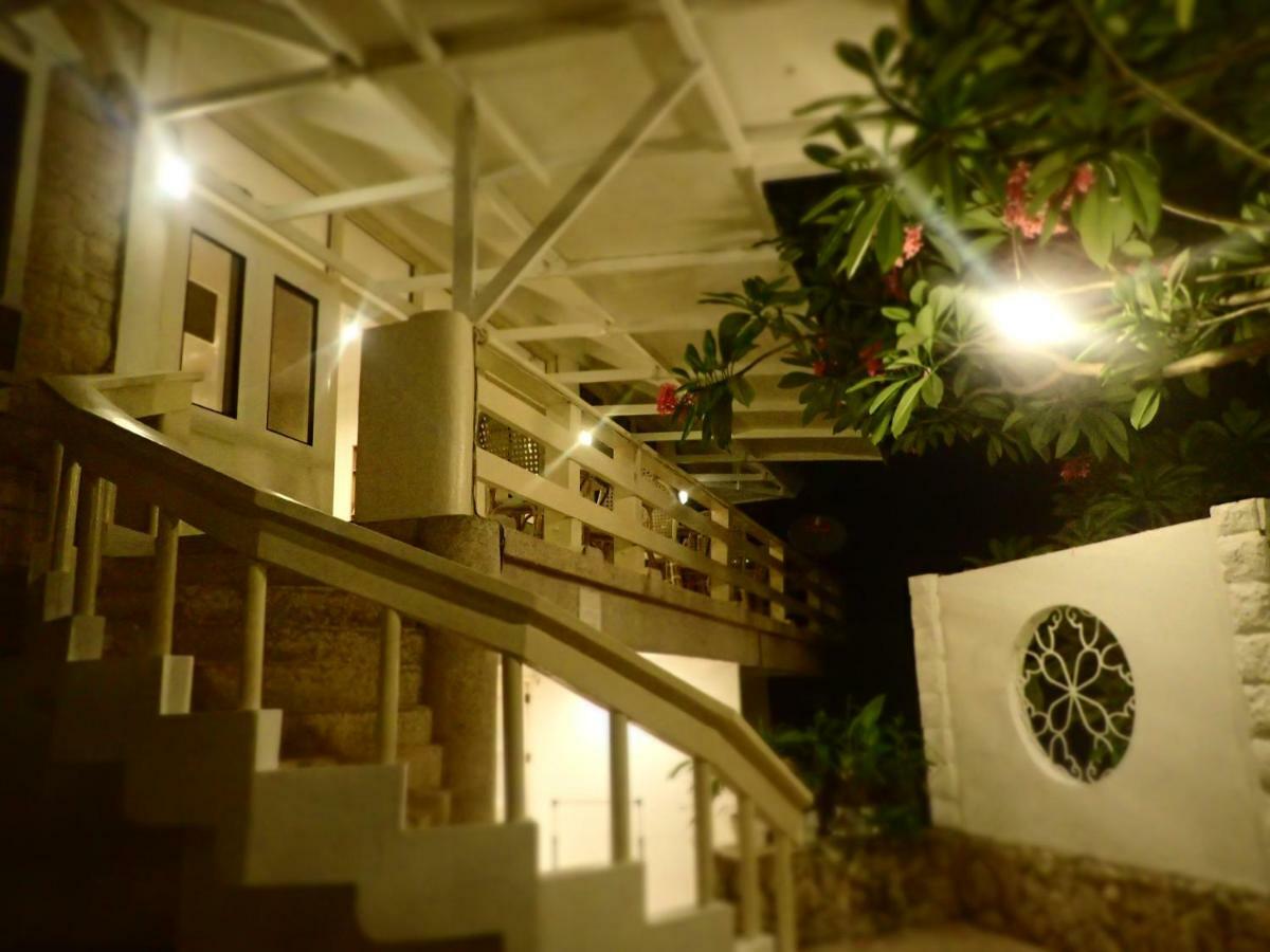 Aozora Seaside Mactan Hotel Мактан Екстериор снимка