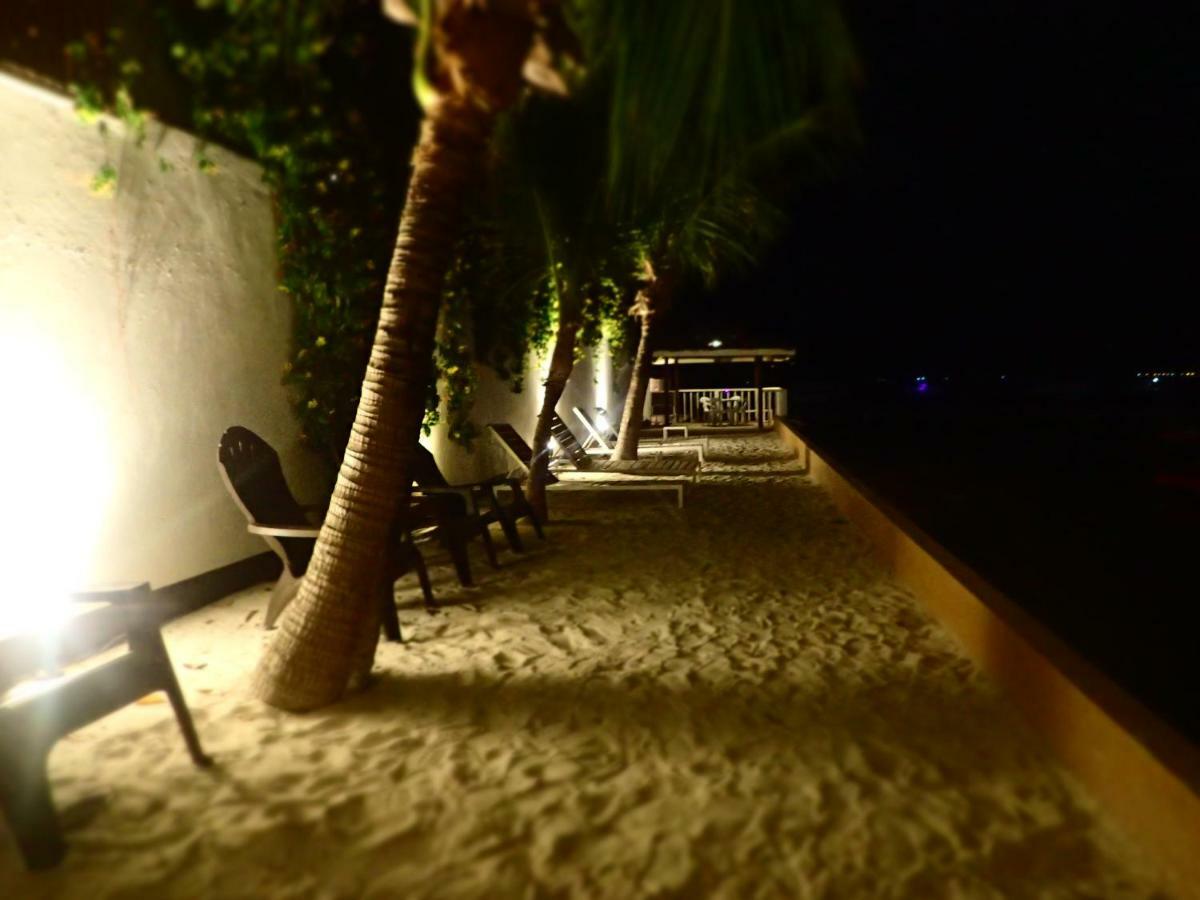 Aozora Seaside Mactan Hotel Мактан Екстериор снимка